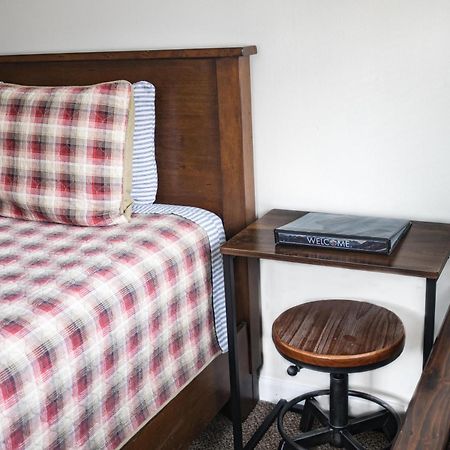 Mt Williamson Motel And Basecamp インディペンデンス エクステリア 写真